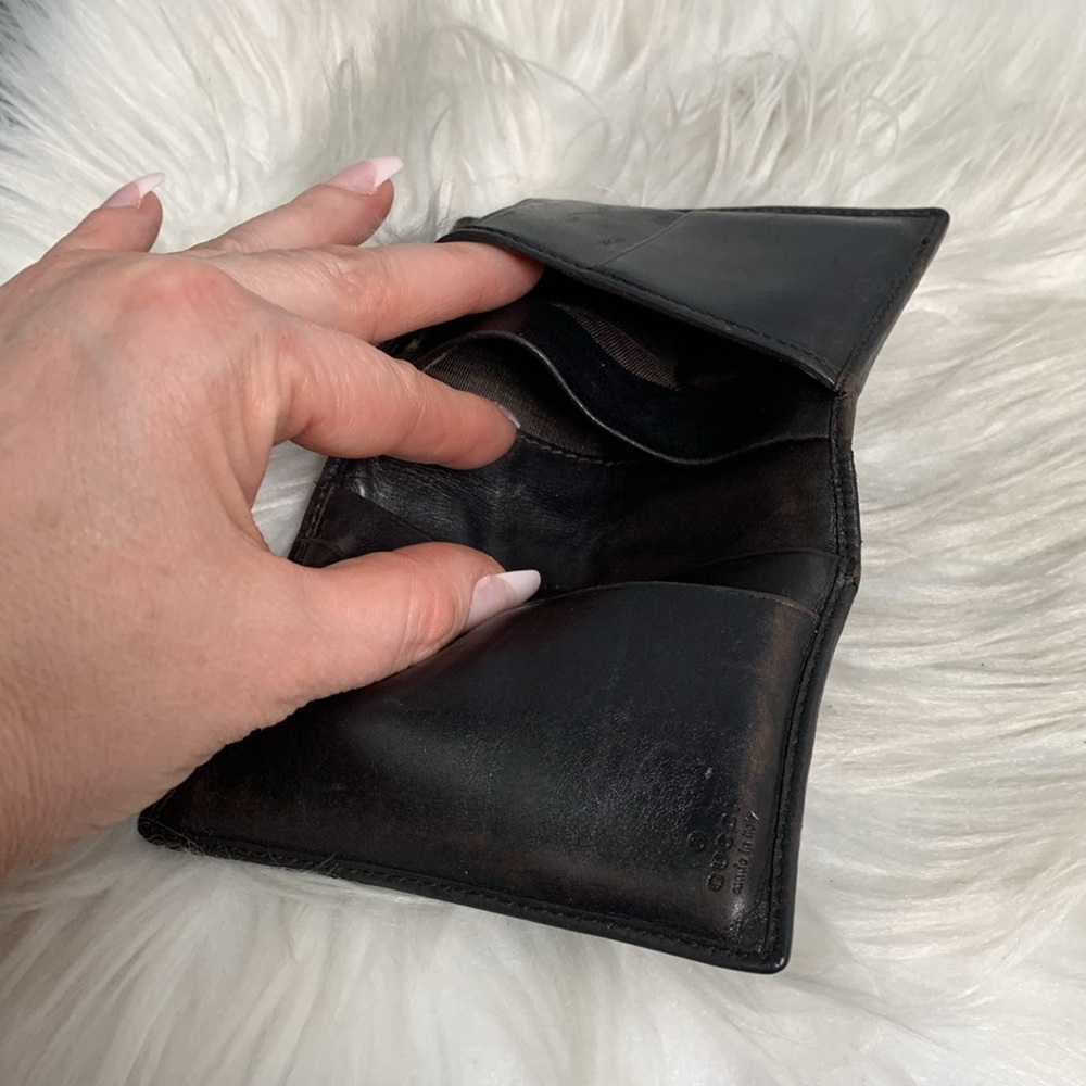 Authentic Gucci small lightweight flexible card holder - Picture 8 of 17